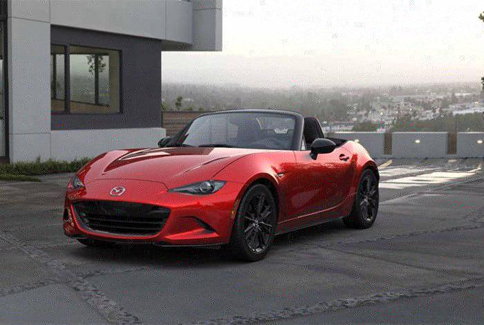 Profeco llama a revisión a mil 341 vehículos de Mazda, por un defecto en una luz indicadora