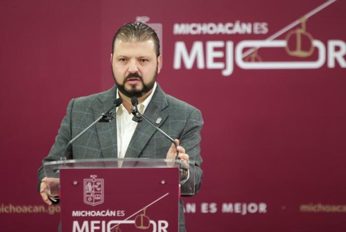 Programa de internet gratuito garantiza a estudiantes un derecho fundamental: Raúl Zepeda