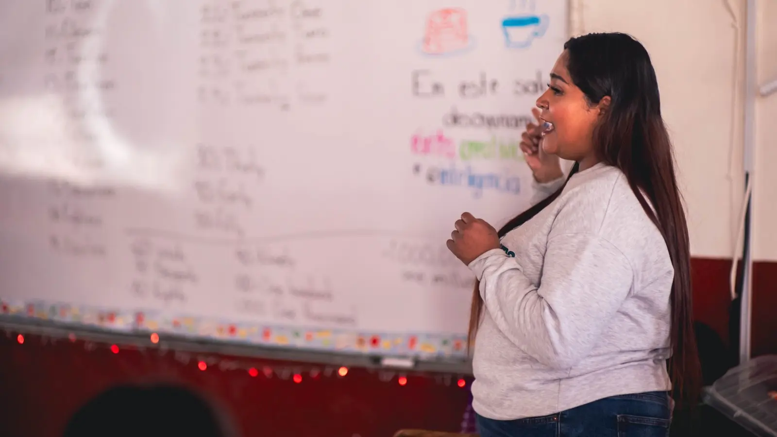 PROGRAMA ¡YOCONTIGO APRENDO INGLÉS! LLEGA A LAS PRIMARIAS DE ARIO; YOHANA MENDOZA REFRENDA SU COMPROMISO CON LA EDUCACIÓN