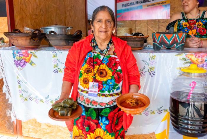 Promueve el Jalo Futbolero la gastronomía y el sabor de las cocineras tradicionales: Bedolla