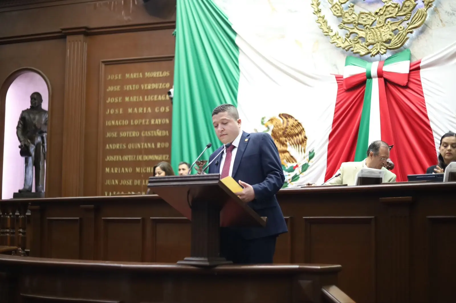 Propone Vicente Gómez Núñez creación del Consejo de la Juventud Comunitaria