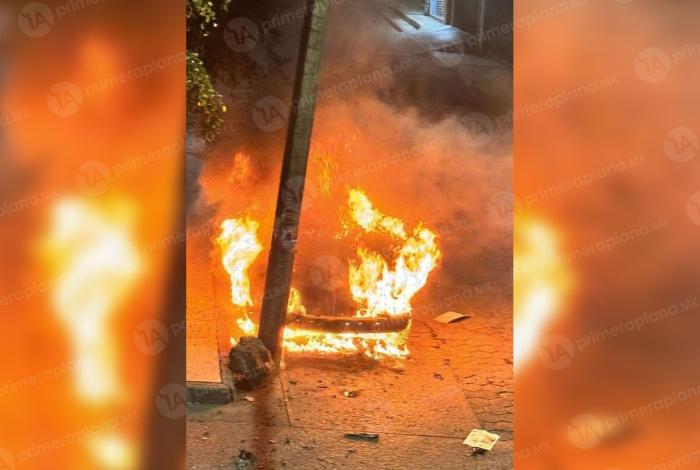 Quem4n vehículo en la San Juan Evangelista de Uruapan