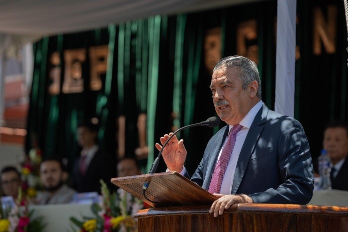 Raúl Morón defiende plazas automáticas y espíritu rebelde en normalistas