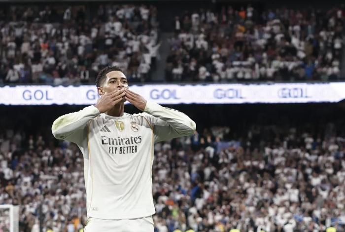 Real Madrid es superlíder de LaLiga al vencer 2-1 al Barcelona