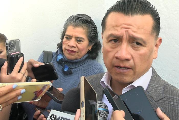 Reconstruyen rutas y avanzan peritajes por ataque con explosivo en Coahuayana