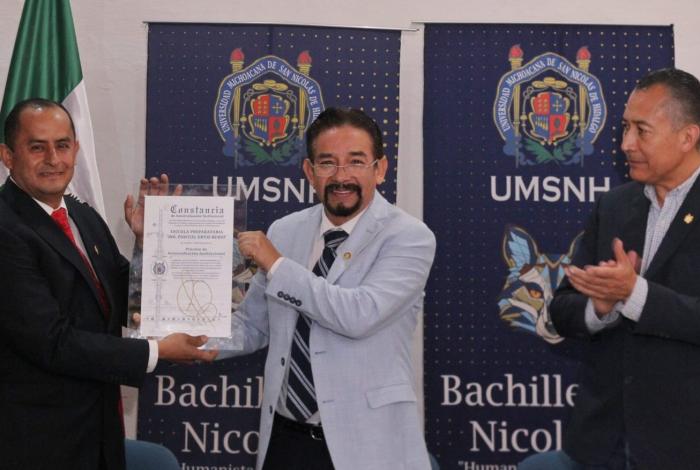 Rectora Yarabí Ávila somete a autoevaluación al bachillerato nicolaita