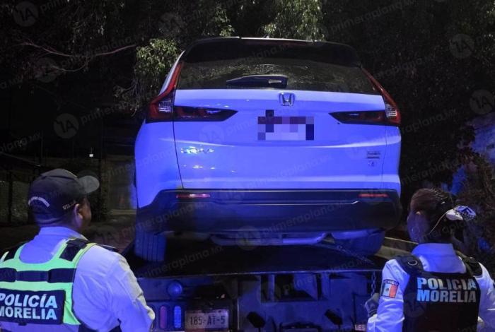 Recuperan camioneta rob4da en Morelia