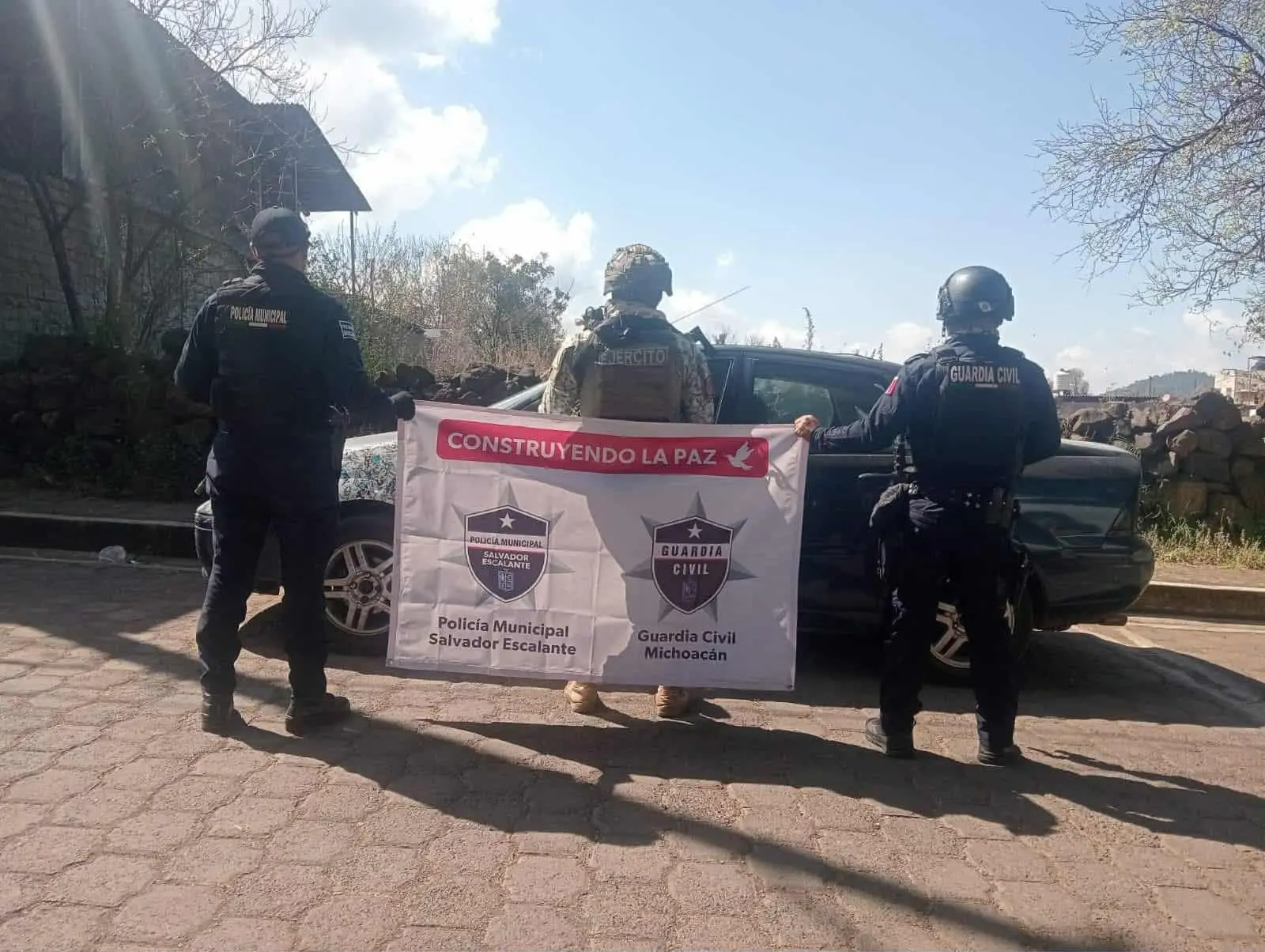 Recuperan vehículos con reporte de robo en La Antorcha