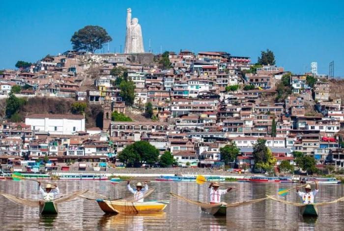 Reforzarán panteón de Janitzio rumbo a la Noche de Muertos