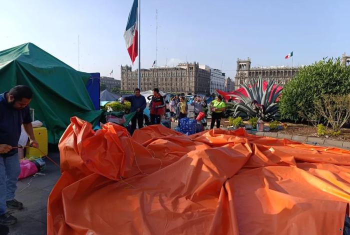 Regresaremos y con más fuerza; advierte la CNTE tras levantar el plantón en CDMX