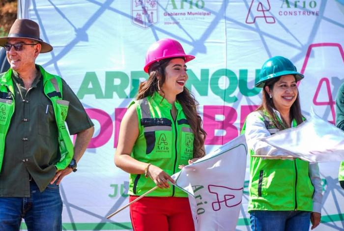 REHABILITACIÓN DE CAMINOS E ILUMINACIÓN PÚBLICA, UNA REALIDAD EN ARIO CON YOHANA MENDOZA.