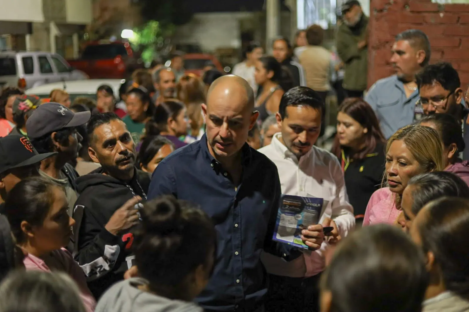 *Reitera Adolfo Torres su compromiso con las colonias del sur*