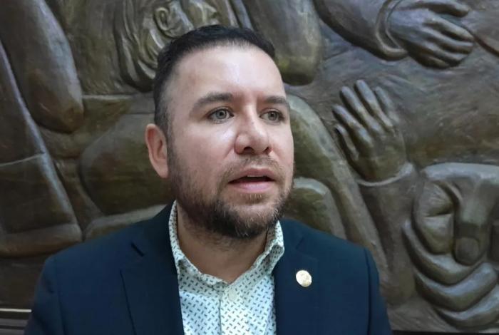 Relación del PT con el Ejecutivo Estatal, debe ser directa, sin mandaderos o recaderos