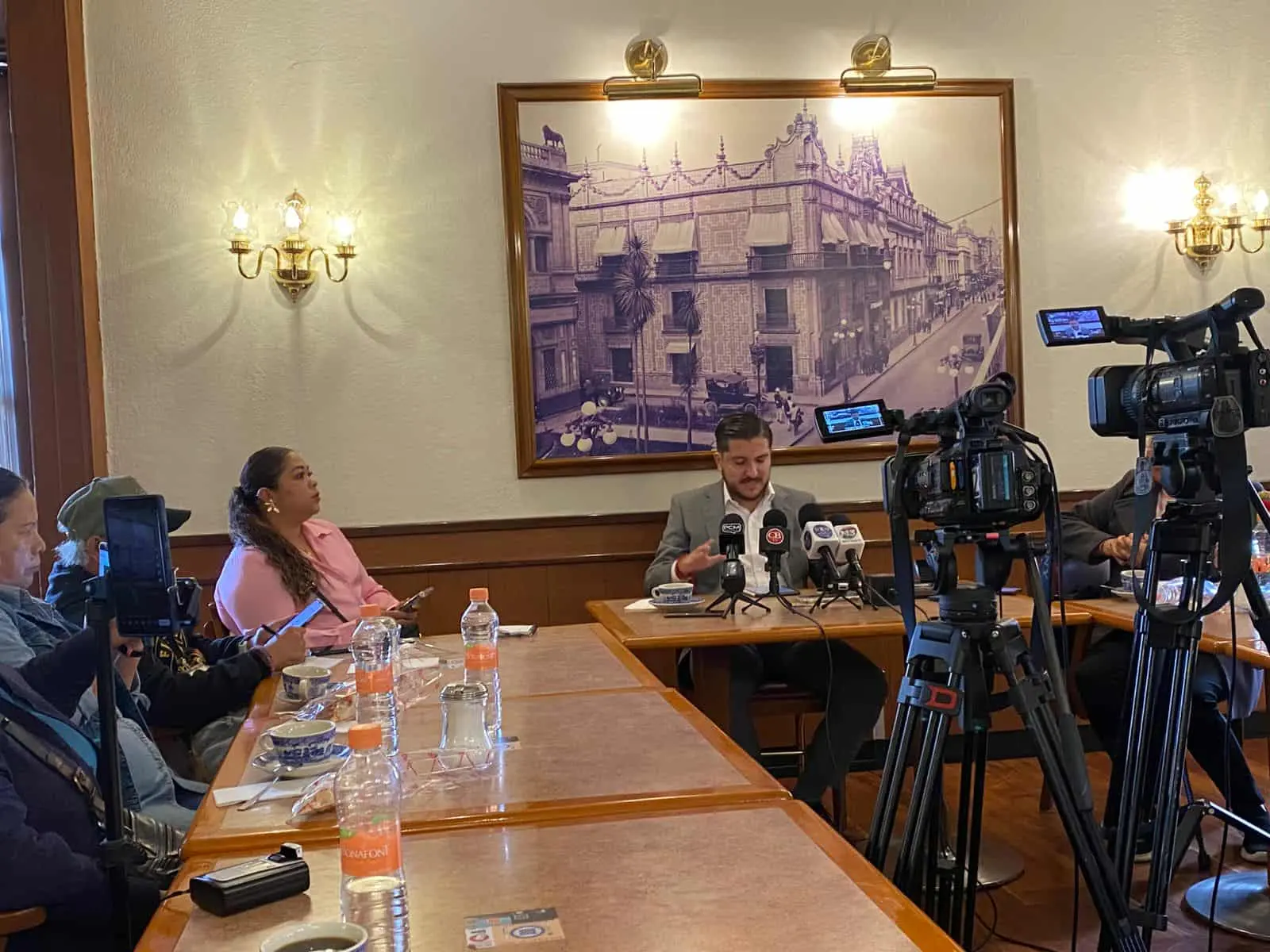 Renuncia al PT comisionado político Eduardo Díaz Antón