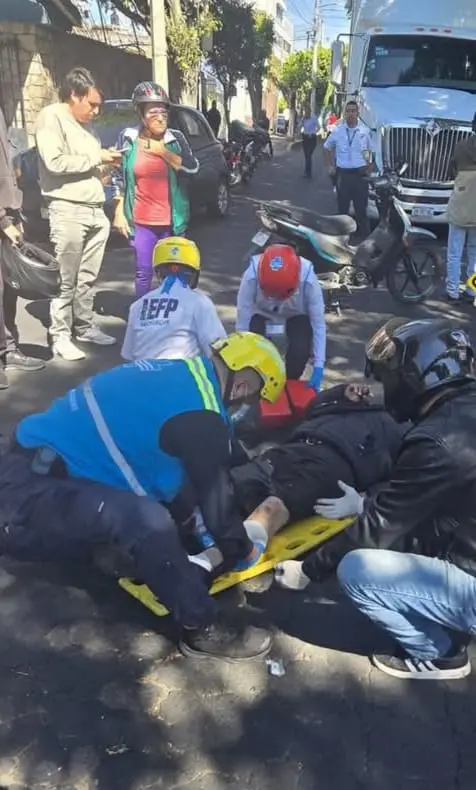 Repartidor resulta lesionado tras accidente en Calzada de la Huerta