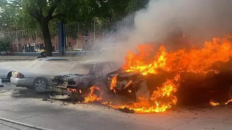 Reportan ataques y vehículos incendiados en distintas zonas de Culiacan.