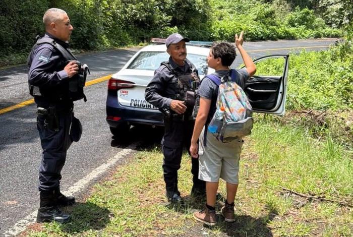 Rescatan a menor que deambulaba en la comunidad de El Temazcal