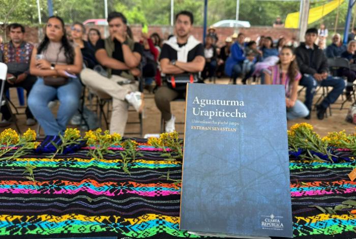 Reseña del libro "Aguaturmas blancas, cuentos p´urhépecha": La cosmovisión y el realismo literario de Esteban Valencia