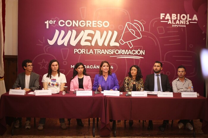 Respalda Fabiola Alanís organización del Congreso Juvenil por la Tranformación