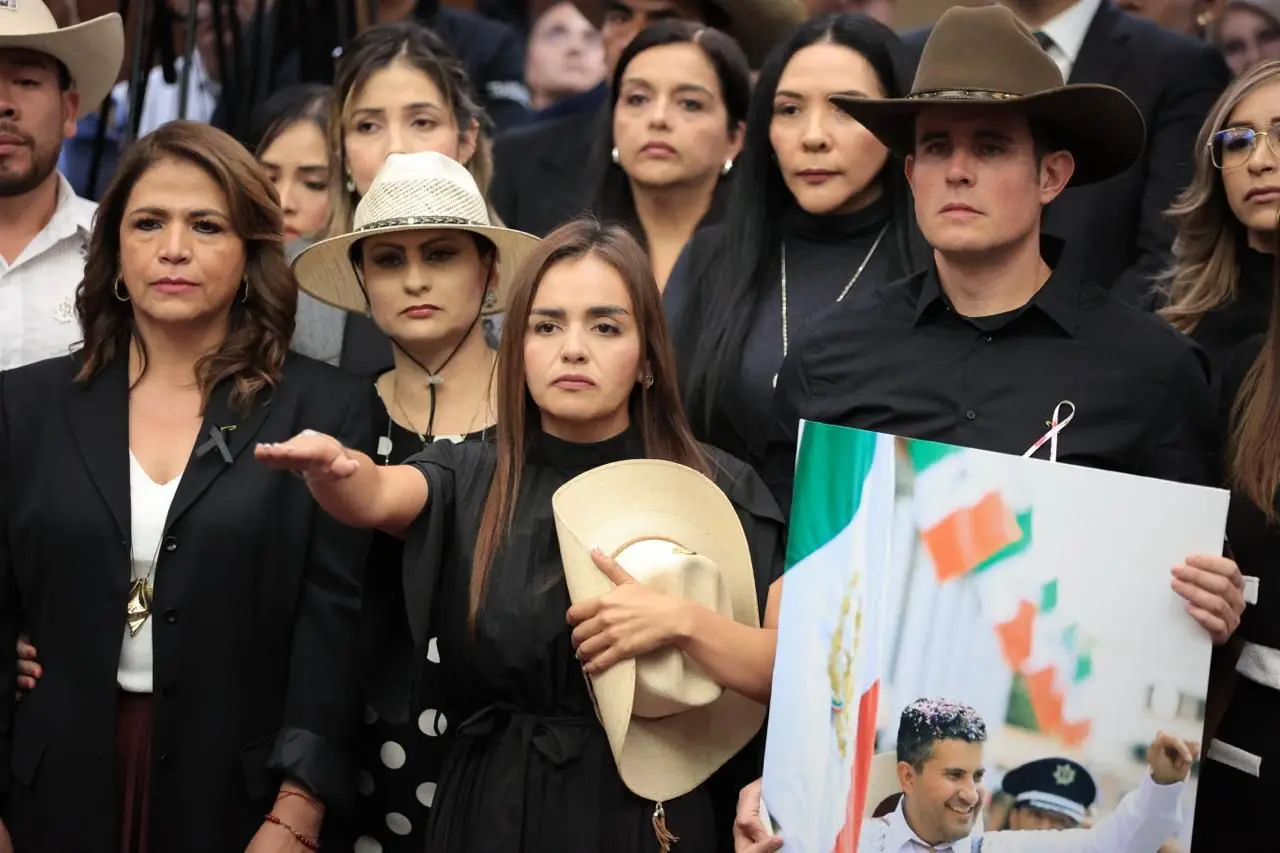 Respalda Fabiola Alanís Sámano a la alcaldesa de Uruapan, Grecia Quiroz