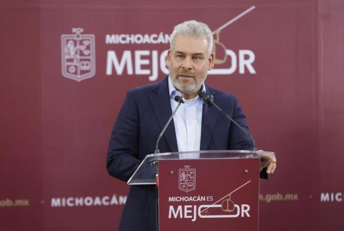 Retirado el 85% de los bloqueos carreteros en Michoacán: Bedolla