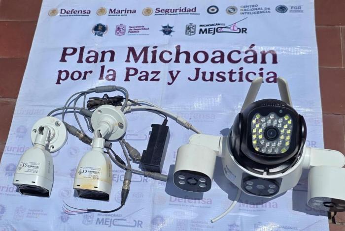 Retiran cámaras ‘parásitas’ en Buenavista y Apatzingán