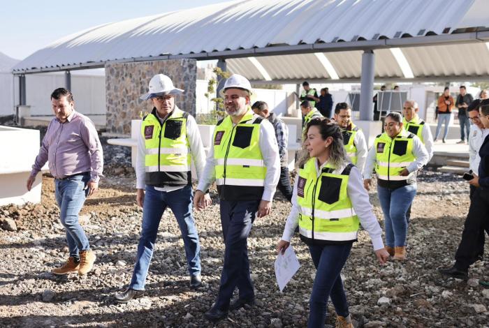 Revisa Bedolla avance de obras en Villas del Pedregal; se invierten 100 mdp