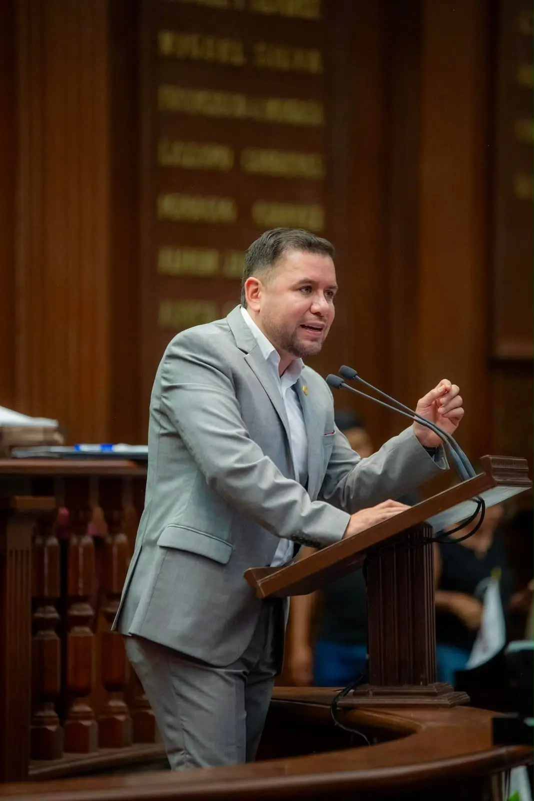 Reyes Galindo entre los legisladores mejor evaluados de Michoacán: Congresistas