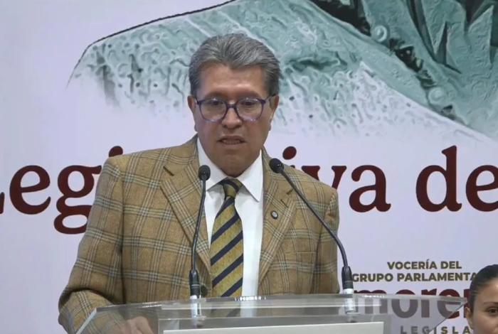 Ricardo Monreal niega ilegalidad en su viaje a España