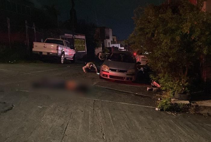 Riña entre sujetos alcoholizados deja un muerto a balazos y dos heridos, en Morelia