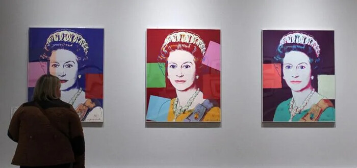 Roban obras de arte de la serie ‘Reigning Queens’ de Andy Warhol