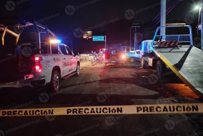 Robo de camioneta desata persecución en Uruapan