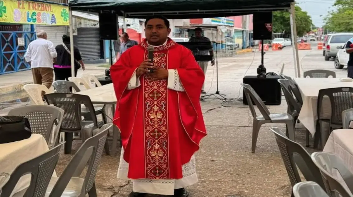 Sacerdote es atacado a balazos al salir de su casa parroquial en Villahermosa