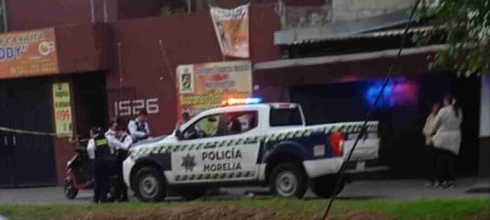 Se cae de su moto, se mete a casa y se muere en Morelia