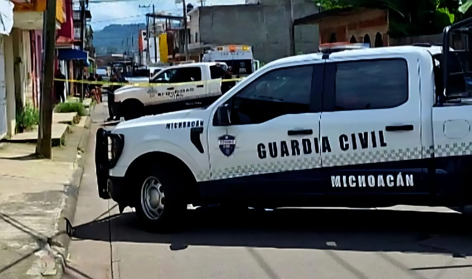 Se enfrenta ladrón a polis de Uruapan