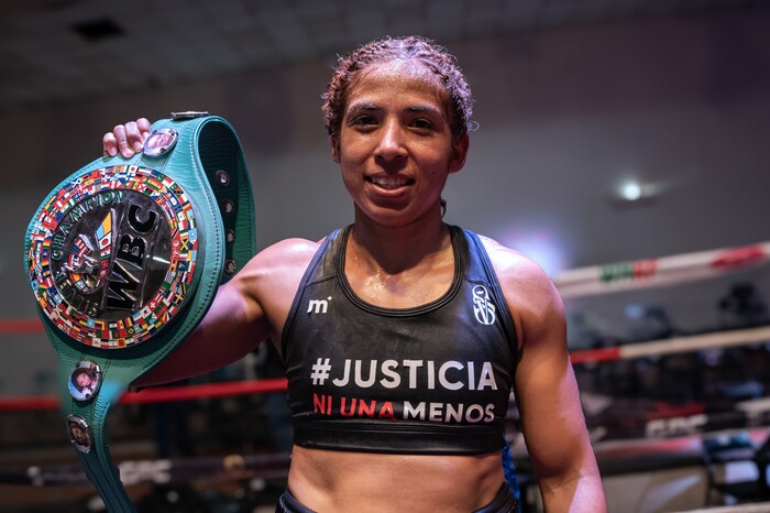 Se impone la boxeadora Sol Vargas ante Norma “Bazuka” Vázquez