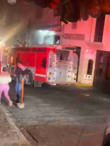 Se incendia Mercado Tariácuri de Uruapan