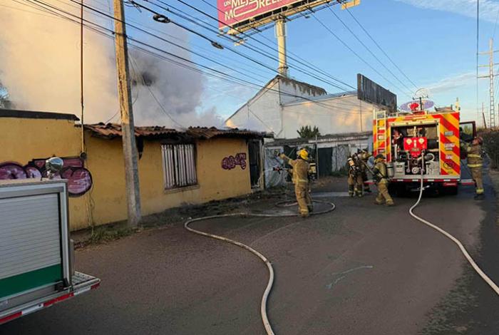 Se incendia un inmueble en la colonia Ana María Gallaga, en Morelia