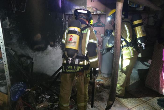 Se incendia vivienda en la colonia Las Margaritas, en Morelia