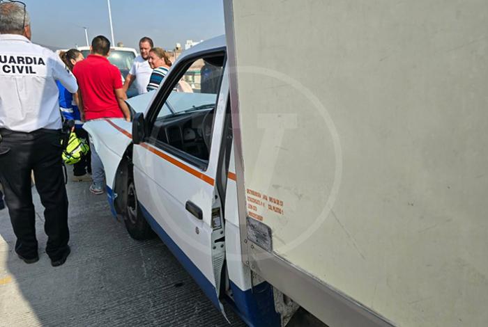 Se registra carambola vehicular en el Puente Eréndira, frente al de Abastos en Morelia