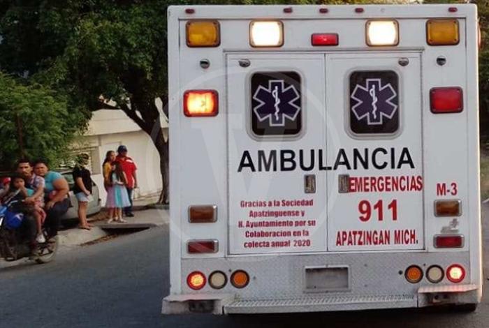 Se registra explosión por acumulación de gas en vivienda de Apatzingán; hay una mujer herida