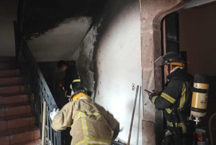 Se registra incendio en pequeña bodega de la Catedral de San Jerónimo, Tacámbaro