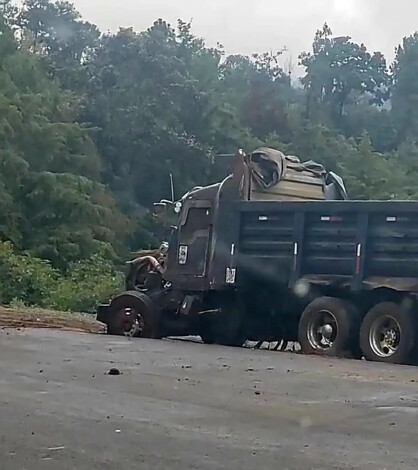 Se registran dos accidentes vehiculares en distintos puntos de la autopista Siglo XXI