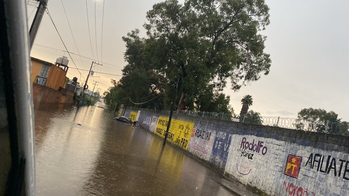 Se registran encharcamientos e incidentes tras lluvia en Tarímbaro y Morelia