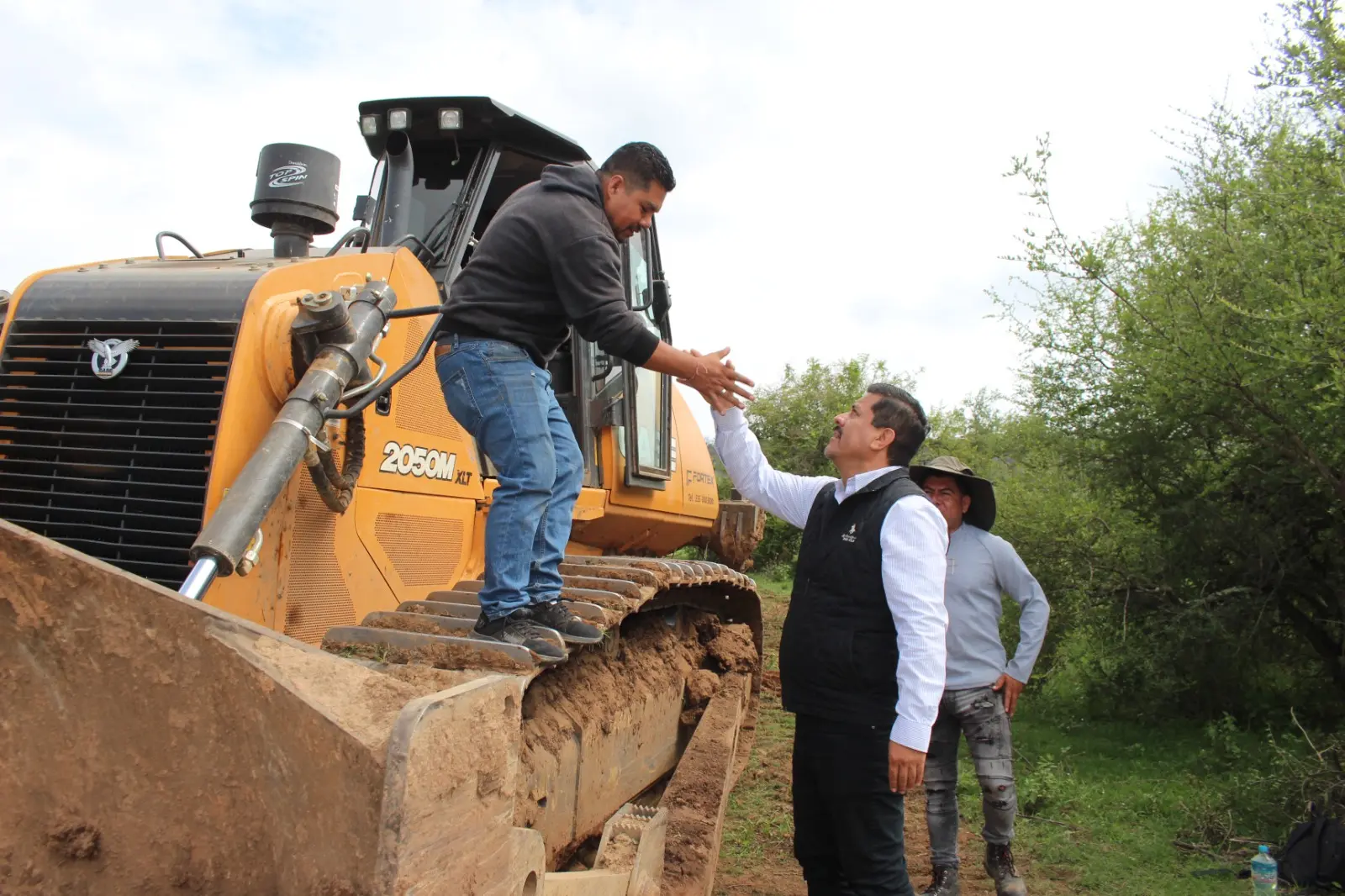 Secretaría de Agricultura y Desarrollo Rural de Morelia rehabilita y atiende caminos rurales