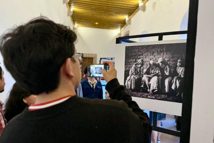 Secum invita a descubrir la mirada de 20 fotógrafas con la exposición “Mujeres por Mujeres”