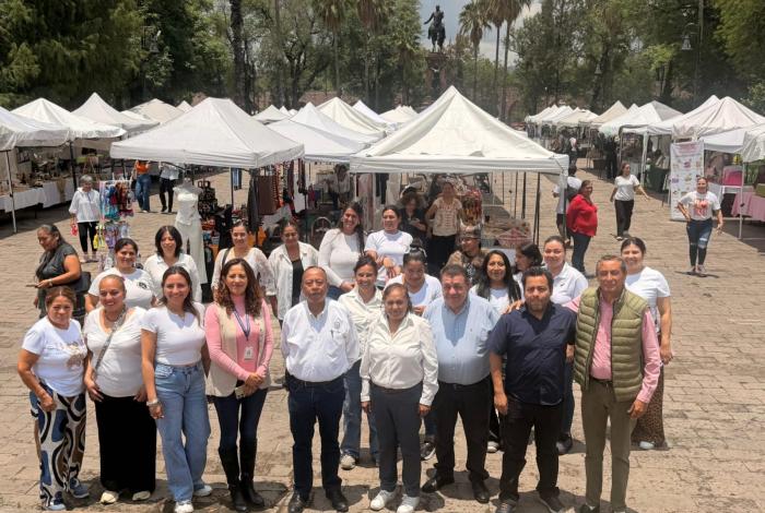 Sefeco inaugura el 3er Encuentro de Emprendedoras en la Plaza Jardín Morelos