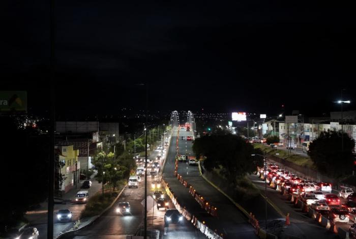 Segundo puente elevando del mercado de abastos, listo el 15 de enero, compromete SCOP