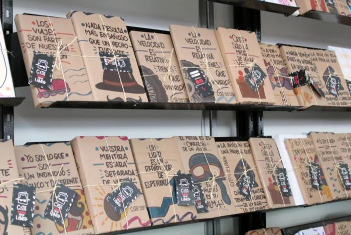 Selecciona tu libro ‘a ciegas’ en la Feria del Libro de Morelia