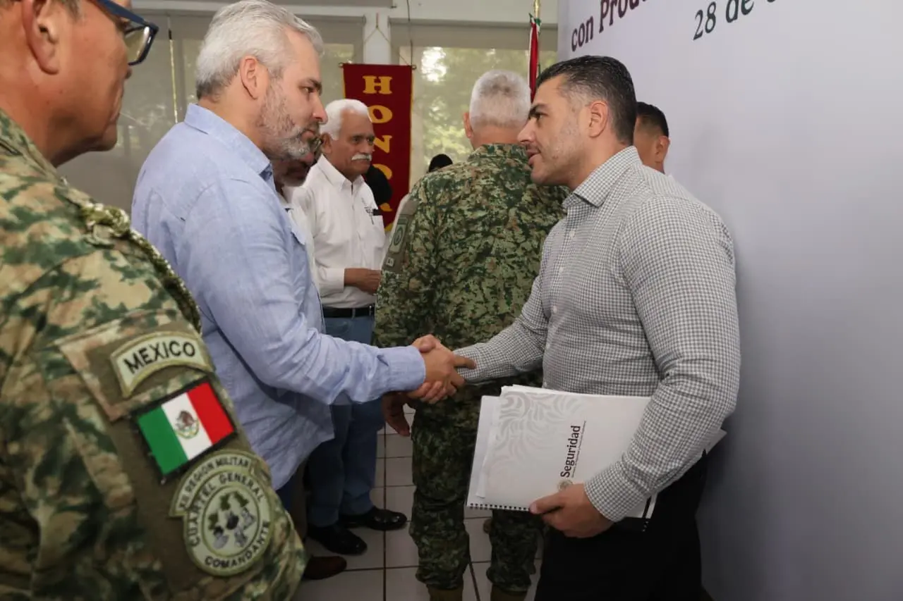 Semana de desencuentros políticos y visita de Harfuch